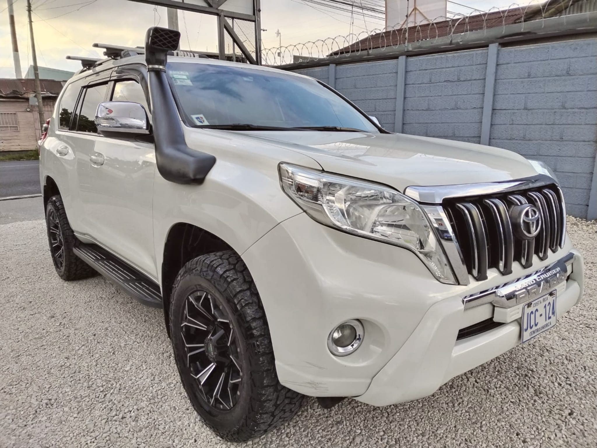 toyota prado tx 2015 Image 1