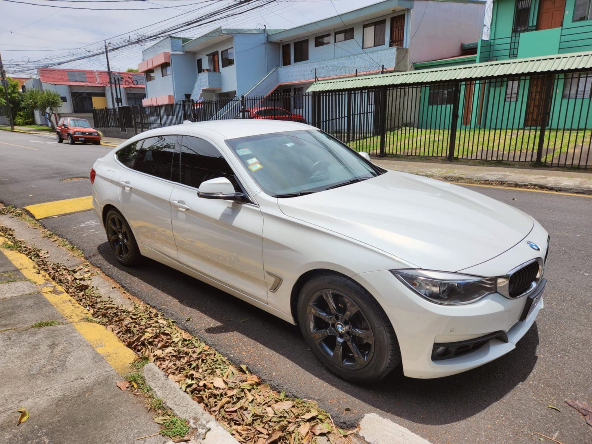 bmw 320i gt 2015 Image 1