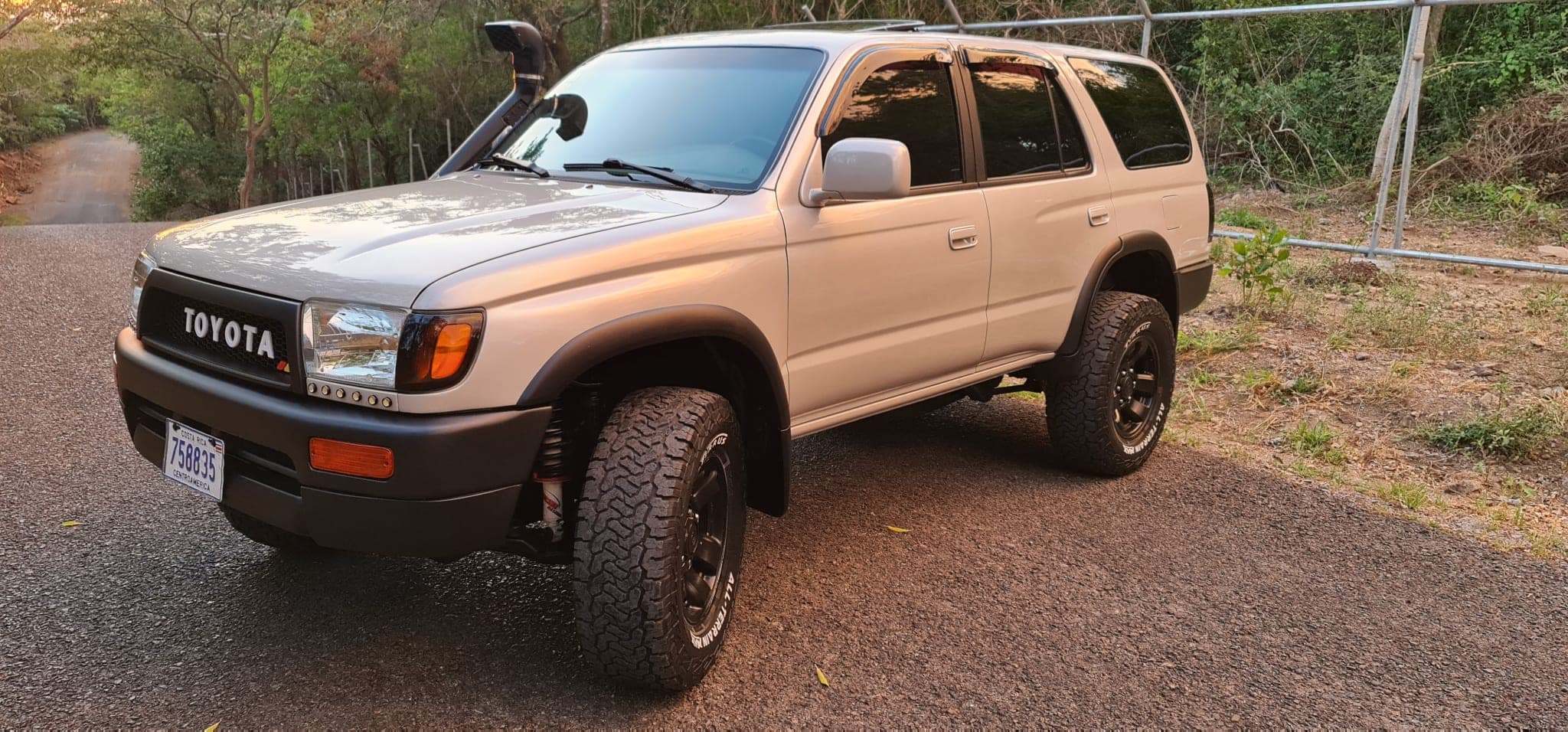toyota 4runner 1996 Image 1