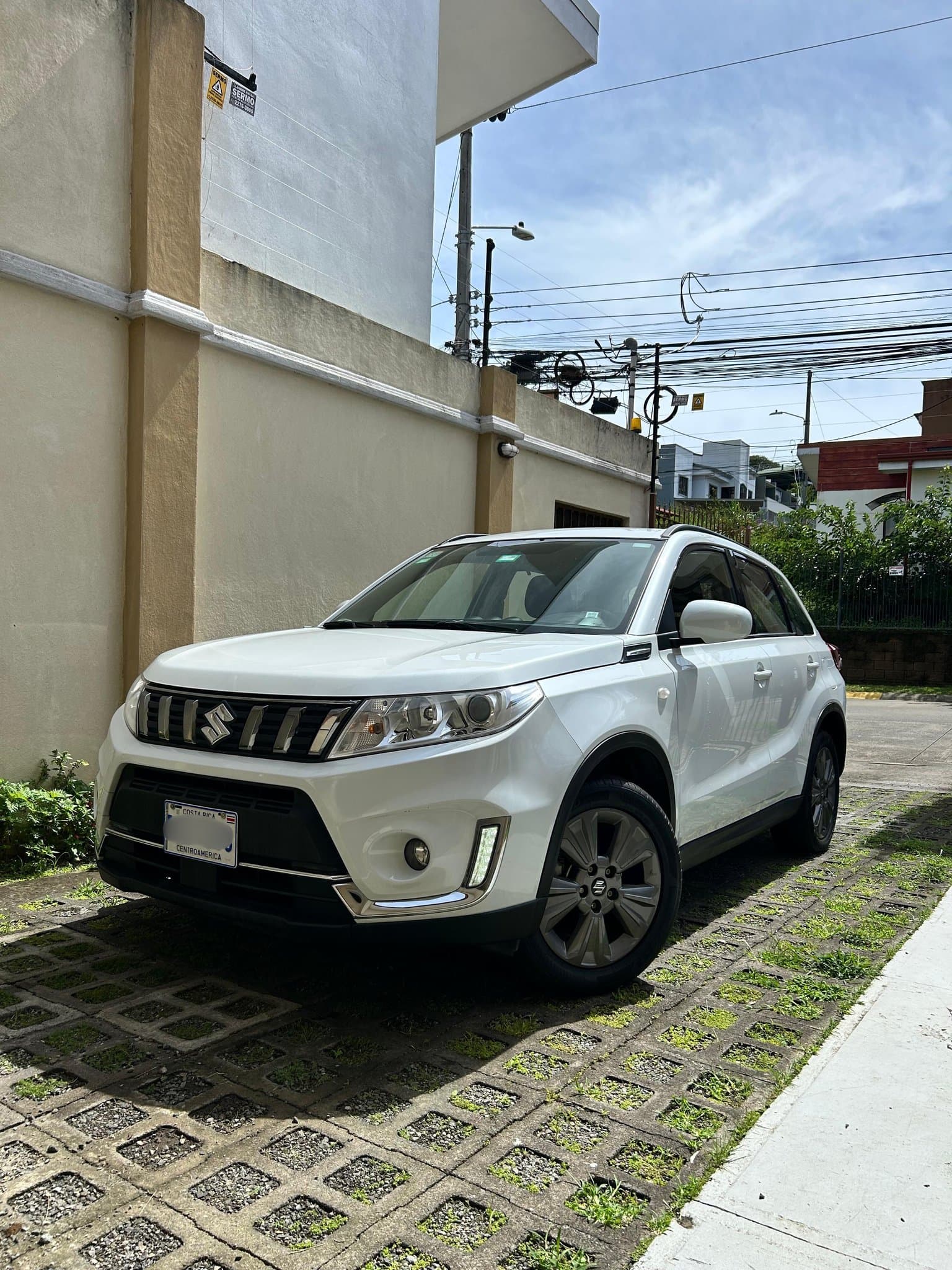 suzuki vitara 2024 Image 1